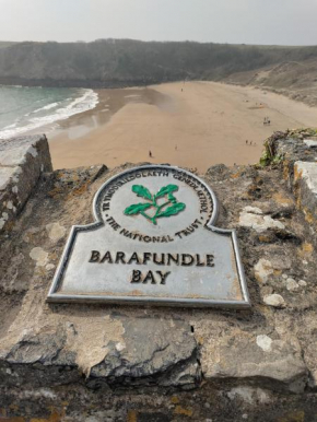 Best Beach 2018 Barafundle & The Hidden Gem